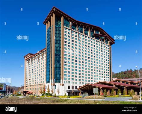 Harrah’s Cherokee Casino Resort: A Luxury Gaming Destination in the Smoky Mountains