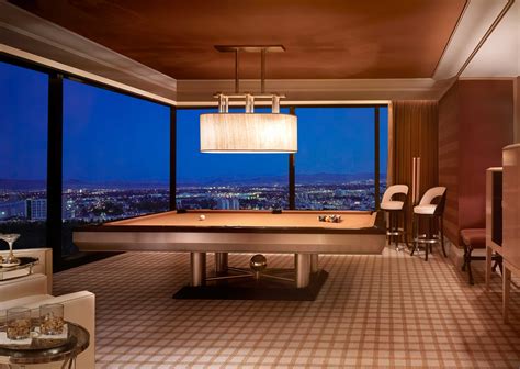 Menginjakkan Tingkat: Palms Casino Resort dan Tower