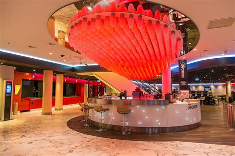 Holland Casino Scheveningen: The Perfect Destination for Live Entertainment, Gourmet Dining, and Architectural Marvel