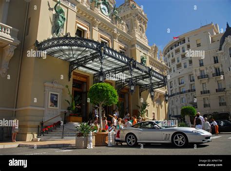 Beranda Casino Monte-Carlo: Tahunan, Biaya, dan Kode Busana