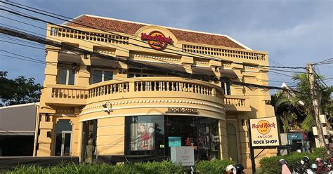 Hard Rock Cafe Siem Reap: Tempat Makan yang Bisa Dibilang Klasik