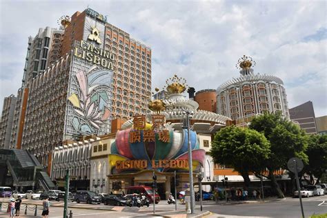 Casino Lisboa: Pintu Gerbang Liburan di Sé, Macau