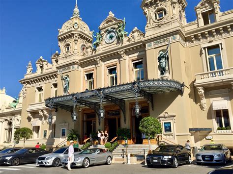 Keindahan Ruang Garnier di Casino Monte-Carlo