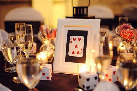 Idea-Ide-ya: 4 Classy Casino Themed Wedding Ideas