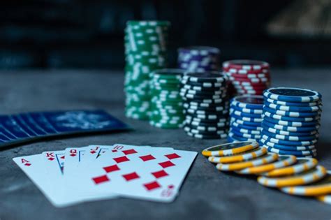 Bagaimana Membantu Orang yang Mengalami Adiksi Permainan Casino