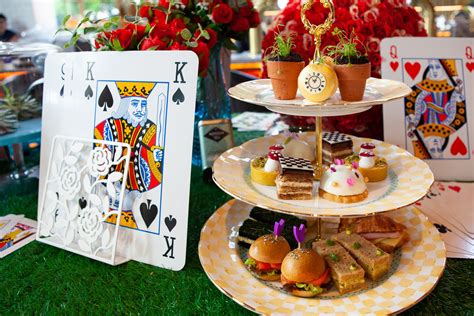 Tossing a Memorable Casino Theme Party: Tips and Tricks