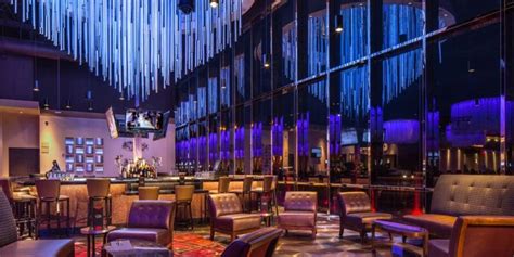 Pengalaman yang Tak Terlupakan di Parallel Lounge dan Epic Bar