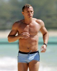 Membangun Badan James Bond dengan Workout Daniel Craig