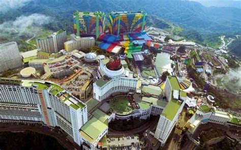 Kebijakan Pemesanan dan Check-in di Resorts World Genting – First World Hotel