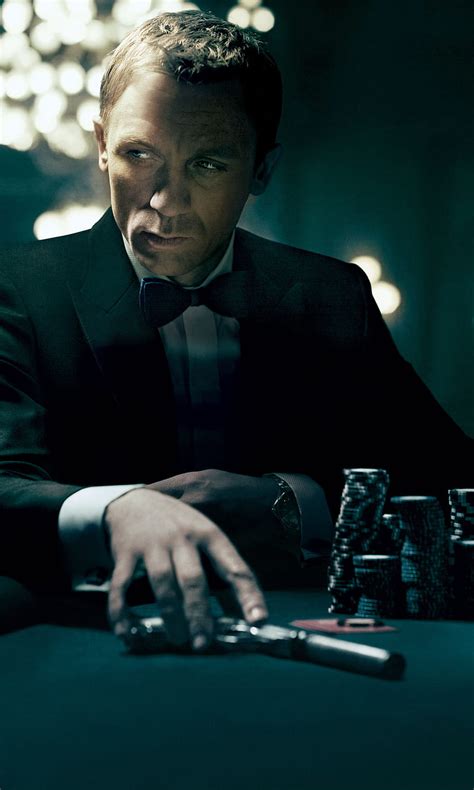 Senjata dalam Film James Bond: Casino Royale dan Quantum of Solace