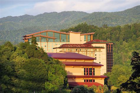 Kasino Dekat Asheville, NC: Harrah’s Cherokee Casino & Resort