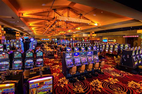 Electronic Table Games (ETG) and Slot Machines: A World of Excitement at Seven Luck Casino in Seoul Dragon City