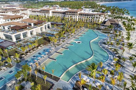 Lopesan Costa Bávaro Resort Spa & Casino – All Inclusive