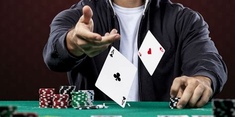 Artículo: Donk Bet dan Strategi Menyajikan dalam Permainan Kartu Poker