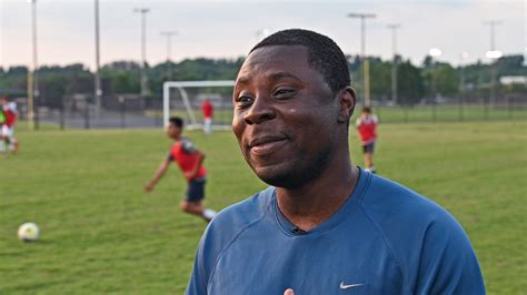 Freddy Adu, Adik Kecil dari Adu: Mencari Keberhasilan di Polandia dan Las Vegas