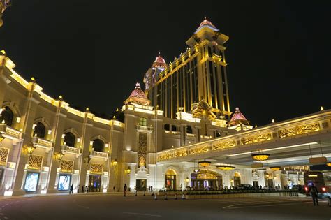 LuxuryGamingInMacau: 6 Resorts that Exceed Expectations