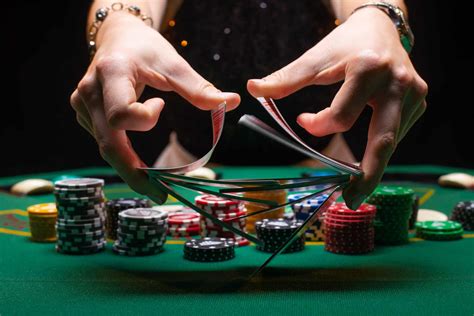 Menjadi Master Poker dengan Casino Poker