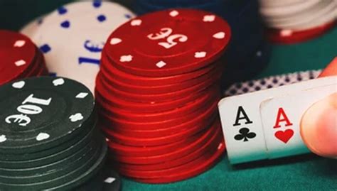 Artikel tentang Tangan-Tangan Poker