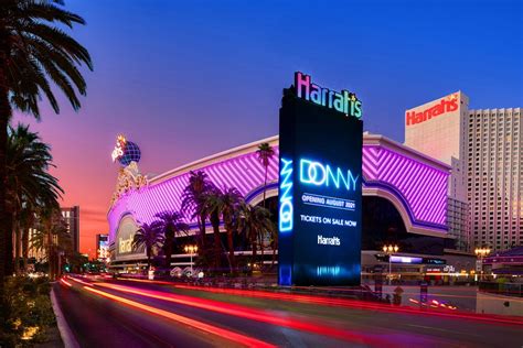 Menjelajahi Las Vegas dengan Monorail: MGM Grand dan Convention Center