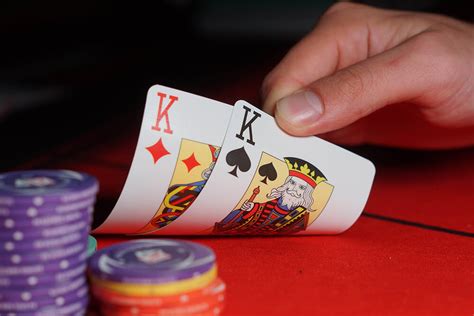 Poker Heri Ananta: Menguakrkan Industri Kartu Poker di Bhiwadi