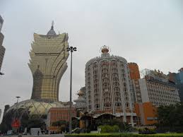 Grand Lisboa: Menara Berkelas di Sé, Macau