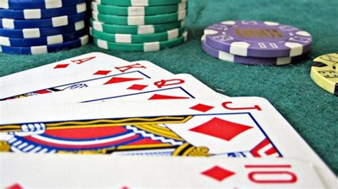 Poker Transfer Ke Naton: Bagaimana Politik Berjalan di Batas-Batas Budaya