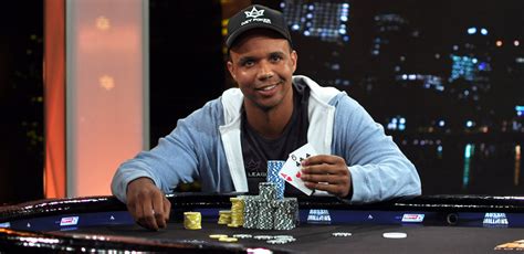 Los 10 Mejores Jugadores de Poker del Mundo