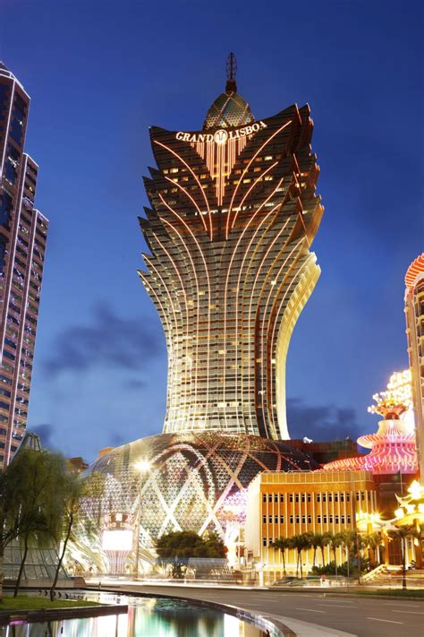 Grand Lisboa: A Luxurious Destination in Macau