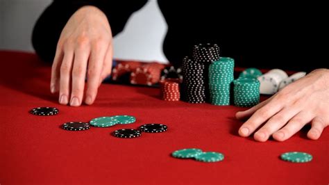 Mengenal Raise dan Re-Raise dalam Permainan Poker