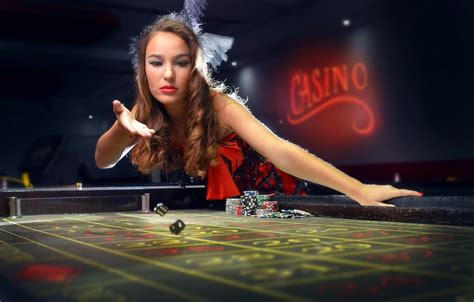 Perempuan Poker: Kumpulan Legendaris