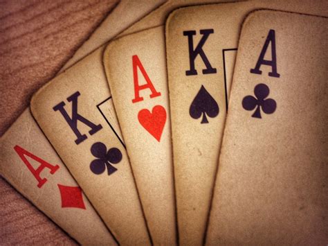 Mentalidad del Jugador de Poker: 5 Libros para Mejorar tu Juego