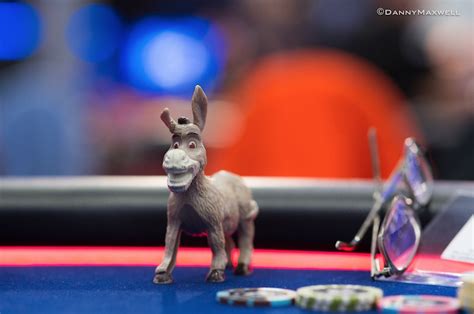 Mengenal Donk Betting dan “Donkey” dalam Permainan Poker