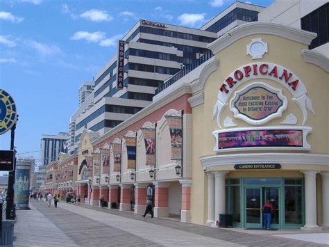 Resort Terkemuka di Pantai Atlantic City: Tropicana Casino dan Resort