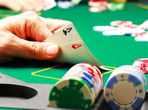 Membuat Klub Poker Anda Lebih Baik dengan Keamanan dan AI Bot yang Disesuaikan