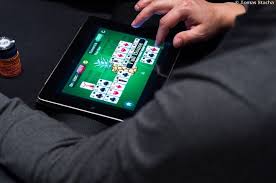 Bermain Poker Online dengan Uang: Tempat-Tempat yang Legal dan Terpercaya