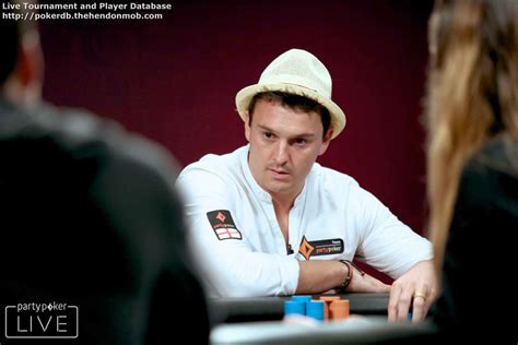 Sam Trickett Mengundurkan Diri dari Poker