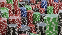 Mengenal Jeton Poker dan Keterlibatan Dalamnya