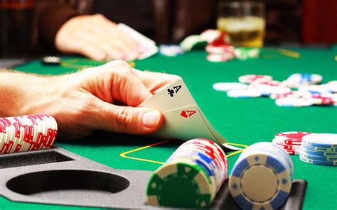 Galau Poker: Permainan Kartu Online yang Menggelaitkan