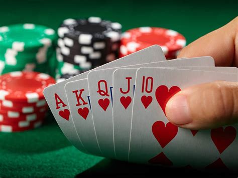 Gampang Bermain Poker: Tips dan Trick untuk Menjadi Pemain Poker Handal