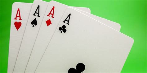 Tangan Empat dalam Poker: Probabilitas dan Strategi