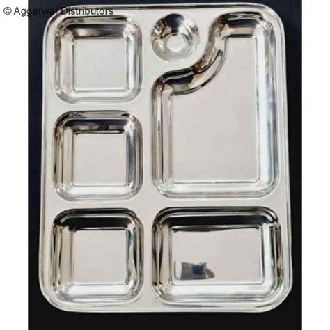 Memanfaatkan Winco SMT-2 6-Compartment Mess Tray untuk Meningkatkan Efisiensi Dalam Rumah Tangga