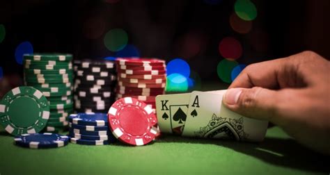 Bermain Poker dengan Pemain Amatir: Tips dan Trik