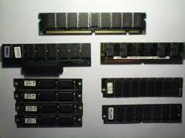 SIMM (Single In-Line Memory Module