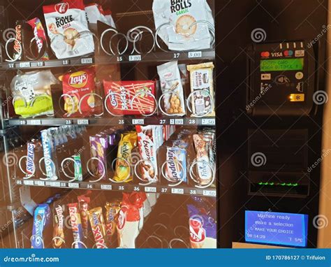 Berapa Banyak Stok Yang Tinggal di Slot Vending