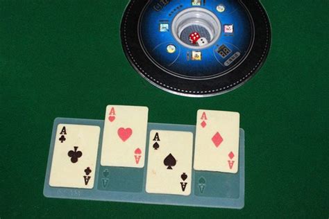 Mengatur Poker Chips dalam Permainan Cash dan Turnamen