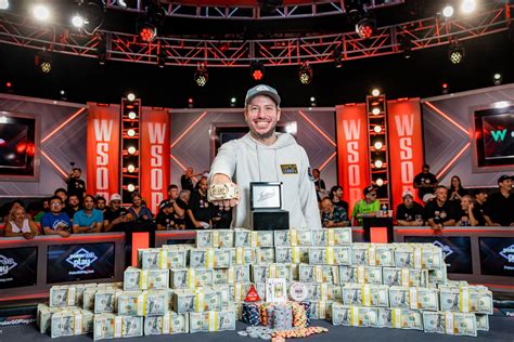 WSOP: The Ultimate Poker Experience