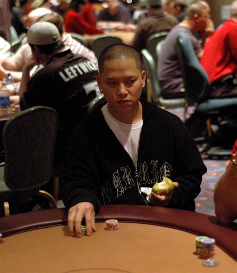 Tuan Phan Menggandakan Kemenangan di WSOPC Harrah’s Atlantic City