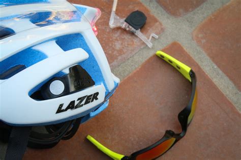 Lazer Z1 Helmet: Berhasil Menghemat Berat dengan KineriCore dan Mips