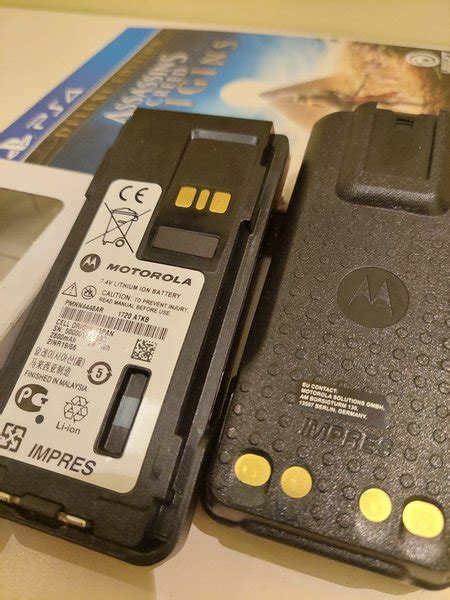 Penggantian Baterai untuk Alat Komunikasi Motorola APX 4000