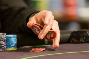 Poker Etiket dan Aturan: String Bet, Straddle Bet, Betting Out of Turn, dan All-in